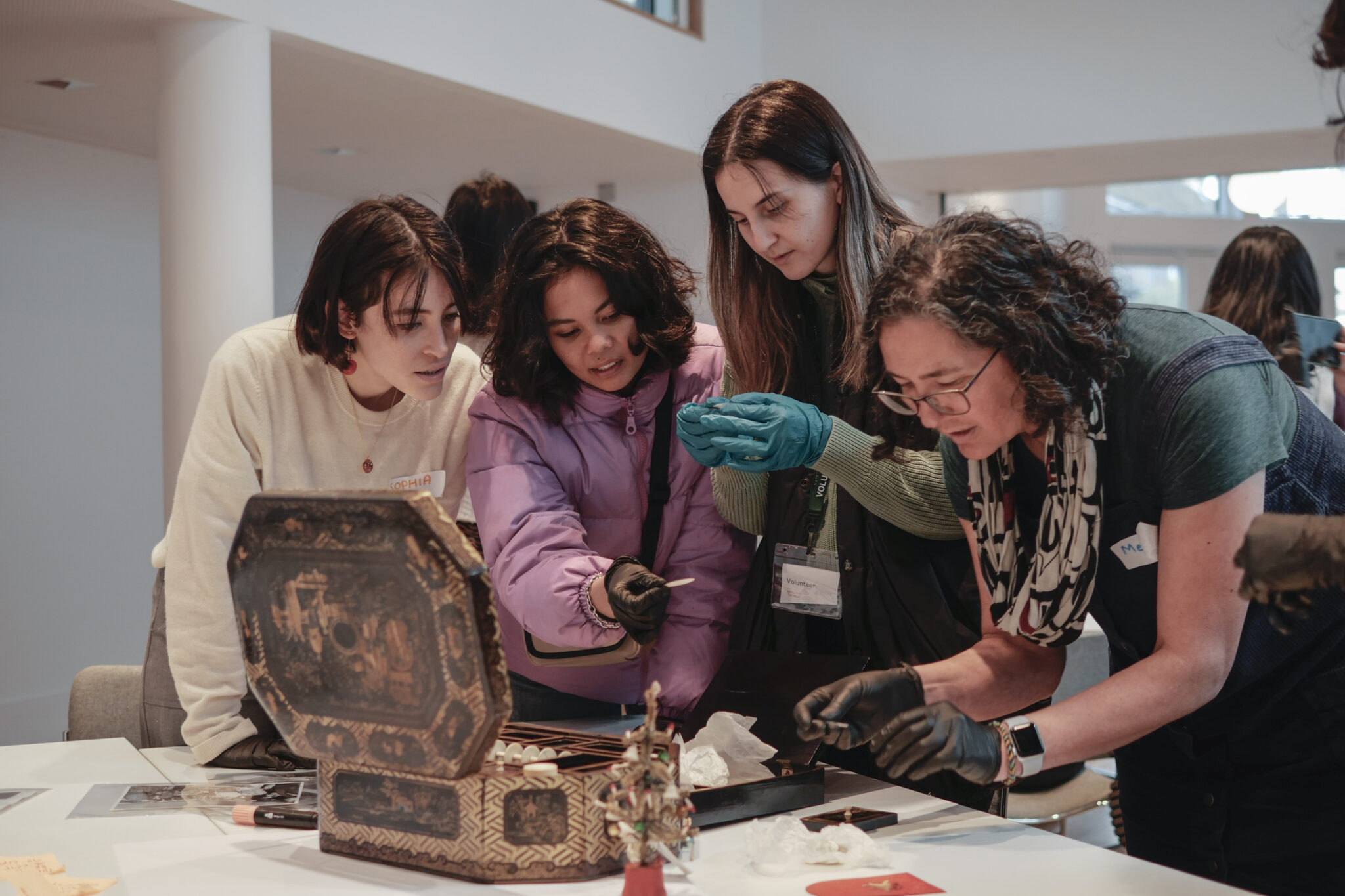 volunteer-volunteering-with-museum-of-the-home